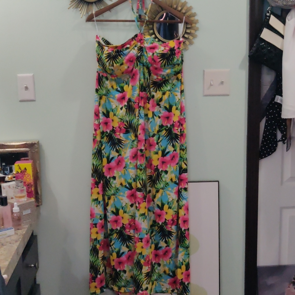 Label B nwot ✨ strapless tropical print maxi dress